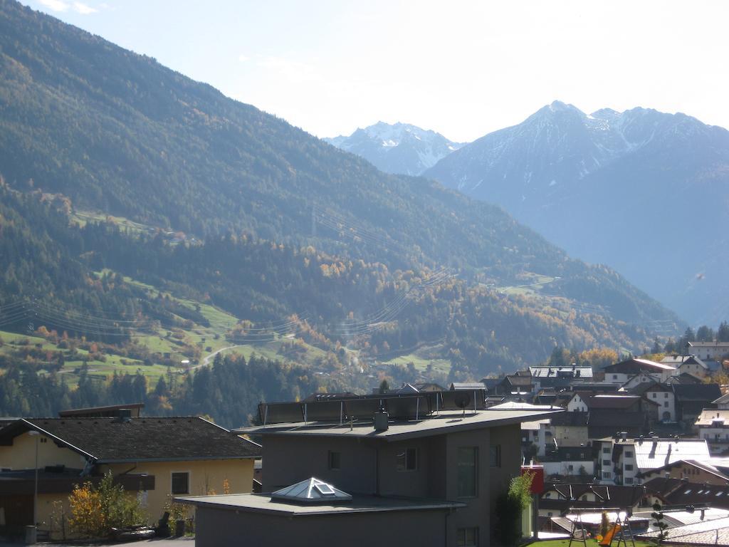 Ferienwohnung Gundolf Christine Arzl im Pitztal Habitación foto
